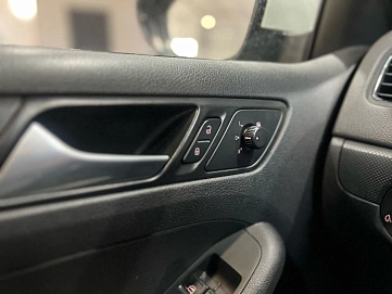 Volkswagen Jetta, 2014г., передний привод, автомат
