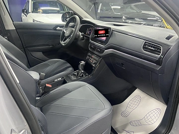 Volkswagen Tharu XR, 2025г., передний привод, робот