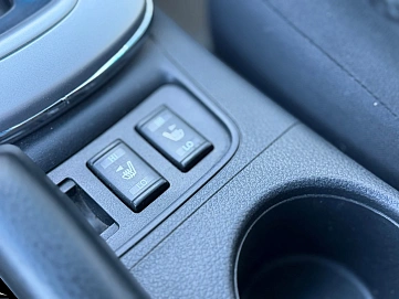 Nissan Sentra, 2015г., передний привод, вариатор