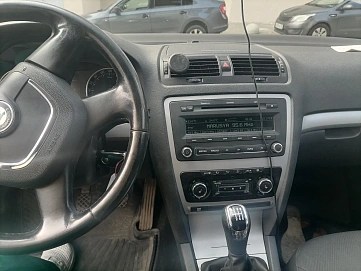 Skoda Octavia, 2012г., передний привод, механика