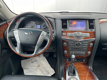 Infiniti QX80, 2017г., полный привод, автомат