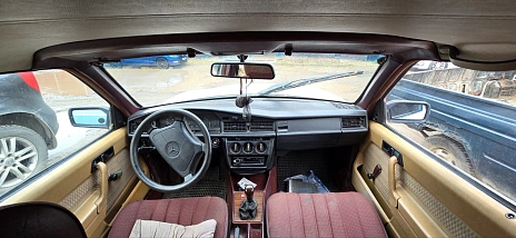 Mercedes-Benz 190 (W201), 1985г., задний привод, механика