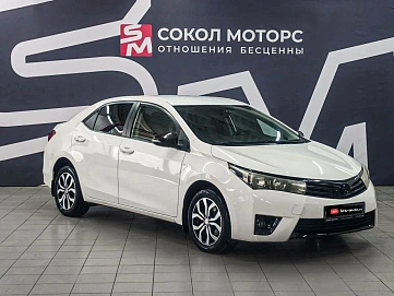 Toyota Corolla, 2013г., передний привод, вариатор