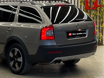 Skoda Octavia, 2011г., полный привод, механика
