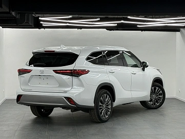 Toyota Highlander, 2026г., полный привод, автомат