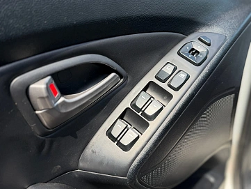 Hyundai ix35, 2010г., полный привод, автомат