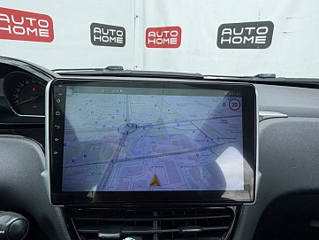 Peugeot 208, 2013г., передний привод, автомат