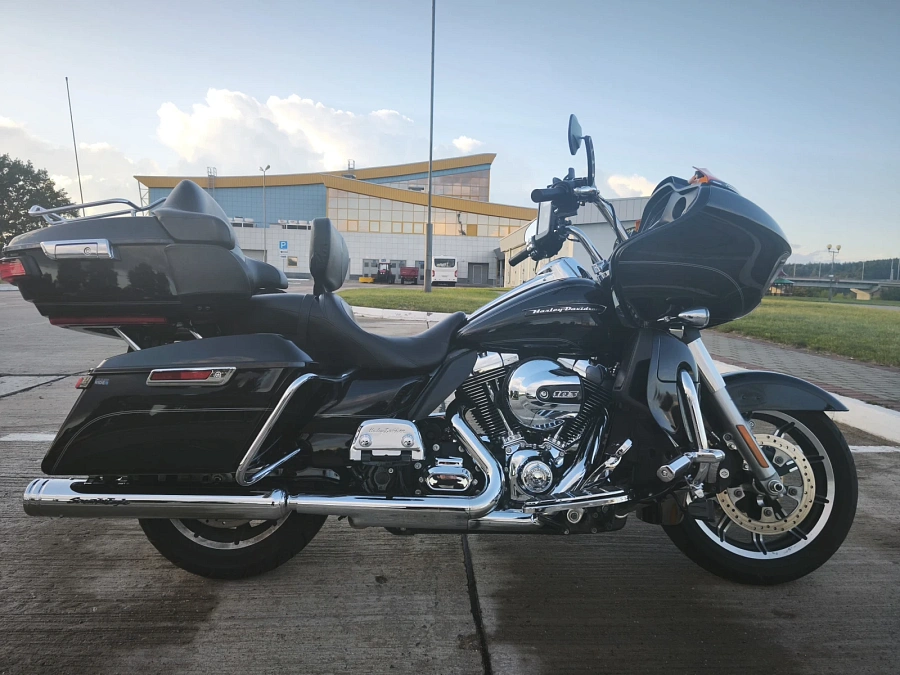 Harley Davidson Road Glide, 2015г.