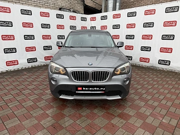 BMW X1, 2011г., передний привод, автомат