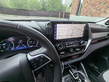 Toyota Highlander, 2022г., полный привод, автомат