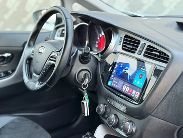 Kia Ceed, 2013г., передний привод, автомат