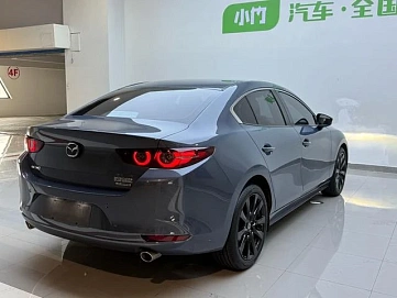 Mazda 3, 2022г., передний привод, автомат