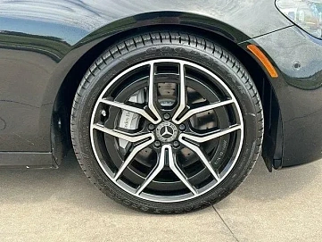 Mercedes-Benz E-Класс, 2021г., полный привод, автомат