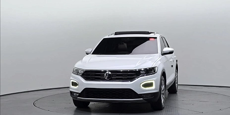 Volkswagen T-Roc, 2021г., полный привод, робот