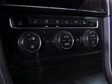 Volkswagen Golf, 2019г., передний привод, механика