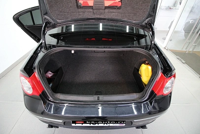 Volkswagen Passat, 2010г., передний привод, механика