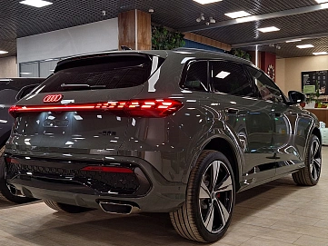 Audi Q5, 2026г., полный привод, робот