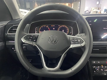 Volkswagen Tharu XR, 2025г., передний привод, робот