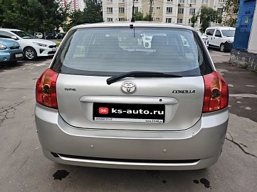 Toyota Corolla, 2005г, передний привод, автомат