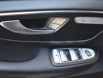 Mercedes-Benz V-Класс, 2016г., полный привод, автомат