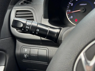 Hyundai Solaris, 2015г., передний привод, автомат