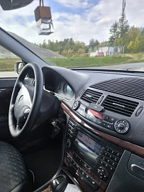 Mercedes-Benz E-Класс, 2003г., задний привод, автомат