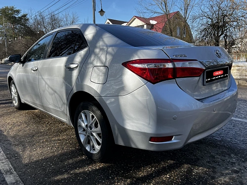 Toyota Corolla, 2013г, передний привод, вариатор