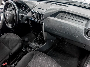 Nissan Terrano, 2018г., полный привод, механика