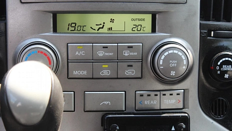 Hyundai Grand Starex, 2009г., передний привод, автомат
