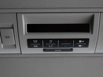 Volkswagen Multivan, 2019г., передний привод, робот