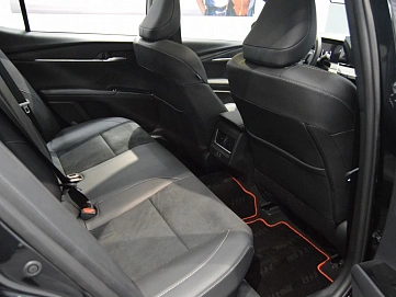 Toyota Camry, 2025г., передний привод, вариатор