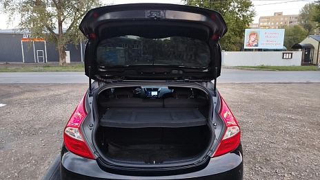 Hyundai Solaris, 2012г., передний привод, механика