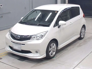 Subaru Trezia, 2012г., передний привод, вариатор