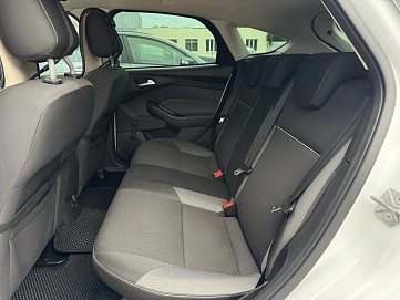 Ford Focus, 2012г., передний привод, робот