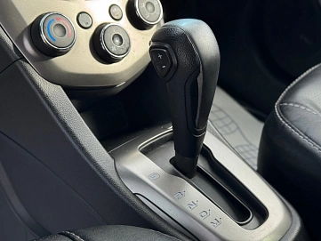 Chevrolet Aveo, 2012г., передний привод, автомат