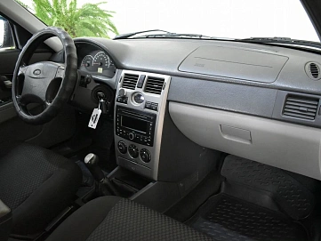 Lada (ВАЗ) Priora, 2012г., передний привод, механика