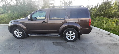 Nissan Pathfinder, 2012г, полный привод, механика