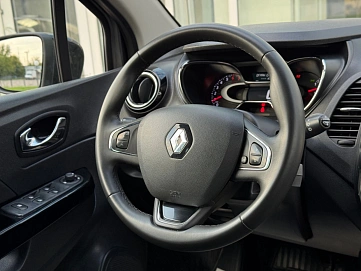 Renault Kaptur, 2017г., полный привод, автомат