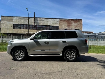 Toyota Land Cruiser, 2017г., полный привод, автомат