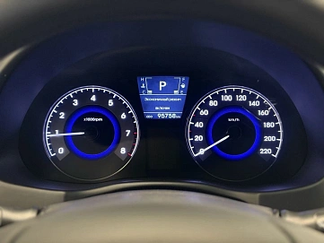 Hyundai Solaris, 2013г., передний привод, автомат
