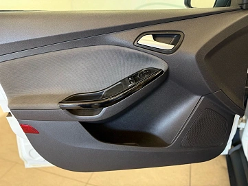 Ford Focus, 2013г., передний привод, механика