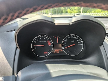 Nissan Note, 2010г., передний привод, автомат