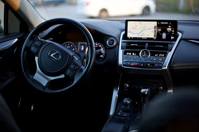Lexus NX, 2021г., полный привод, вариатор