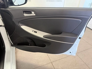 Hyundai Solaris, 2013г., передний привод, механика