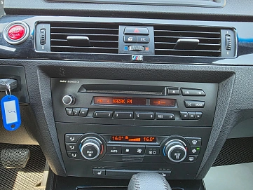 BMW 3 серии, 2008г., задний привод, автомат