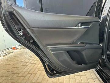 Toyota Camry, 2021г., передний привод, автомат