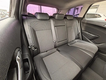 Opel Astra, 2013г., передний привод, автомат