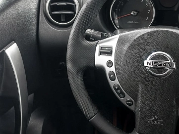 Nissan Qashqai, 2008г., передний привод, механика