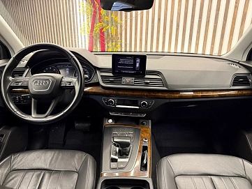 Audi Q5, 2017г., полный привод, робот