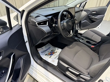 Toyota Corolla, 2022г, передний привод, вариатор